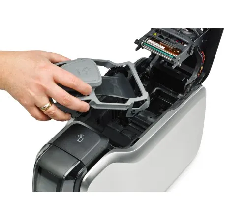 Карточный принтер Zebra ZC300 (ZC32-000C000EM00), скорость 24 сек/карта, USB, для учреждений и бизнеса в Бишкеке, Кыргызстане